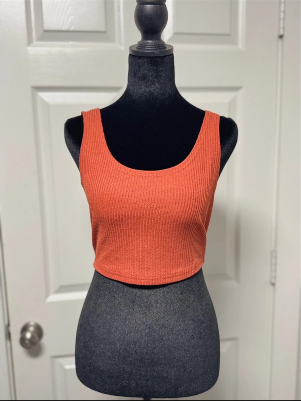 Women's Ribbed Scoop Neck Cropped Tank Top - Orange